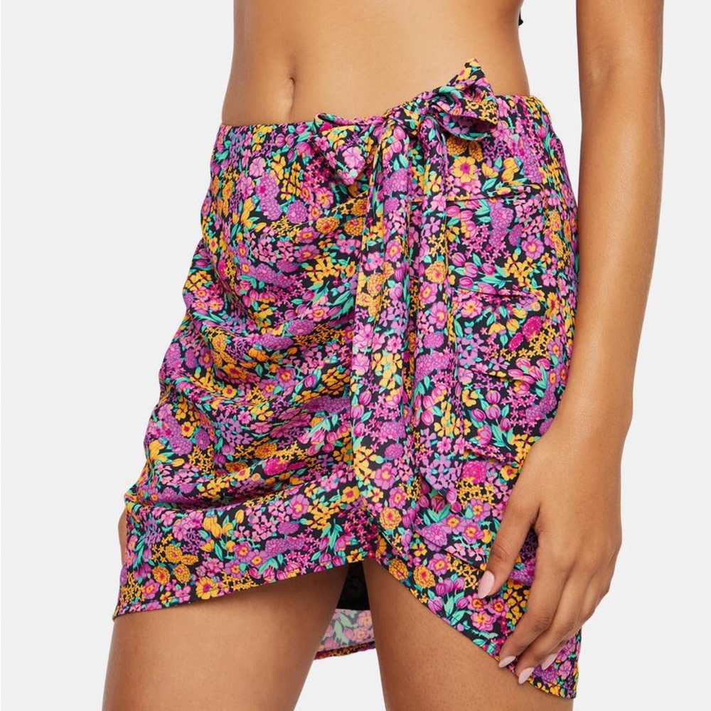 RARE NWOT For Love & Lemons Fuchsia Gilles Mini Skirt XS